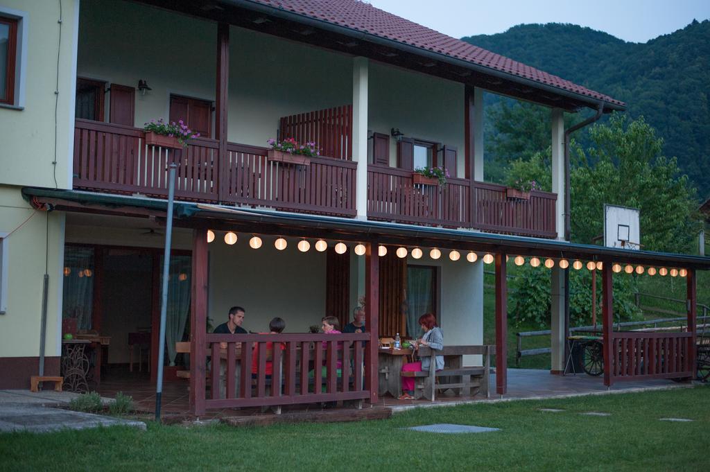 托尔明Tourist Farm Pri Kafolu别墅 外观 照片